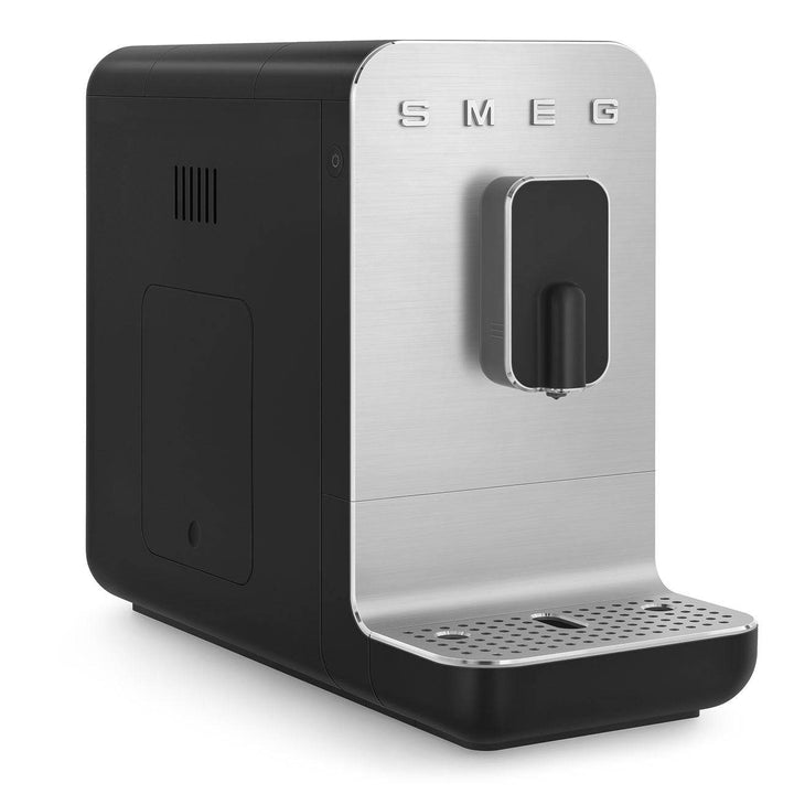 SMEG Fully Automatic Coffee Machine - touchGOODS
