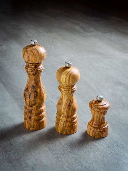 Antique Style Pepper Mill and Salt Mill Set in Olive Wood