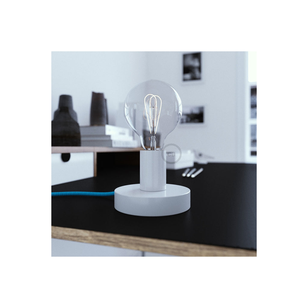 The Posaluce | White Metal Table Lamp - touchGOODS