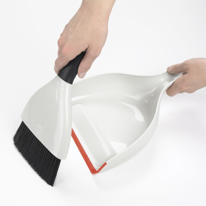 Dustpan & Brush Set - touchGOODS