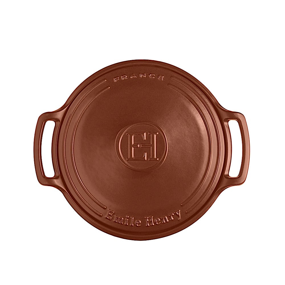 https://www.touchgoods.com/cdn/shop/products/EH_4740_144740_Cocotte_4L_DutchOven_Top_1024x1024_2x_6b338645-032e-448d-9e6c-b2f1142faa02_1000x1000.jpg?v=1671825791