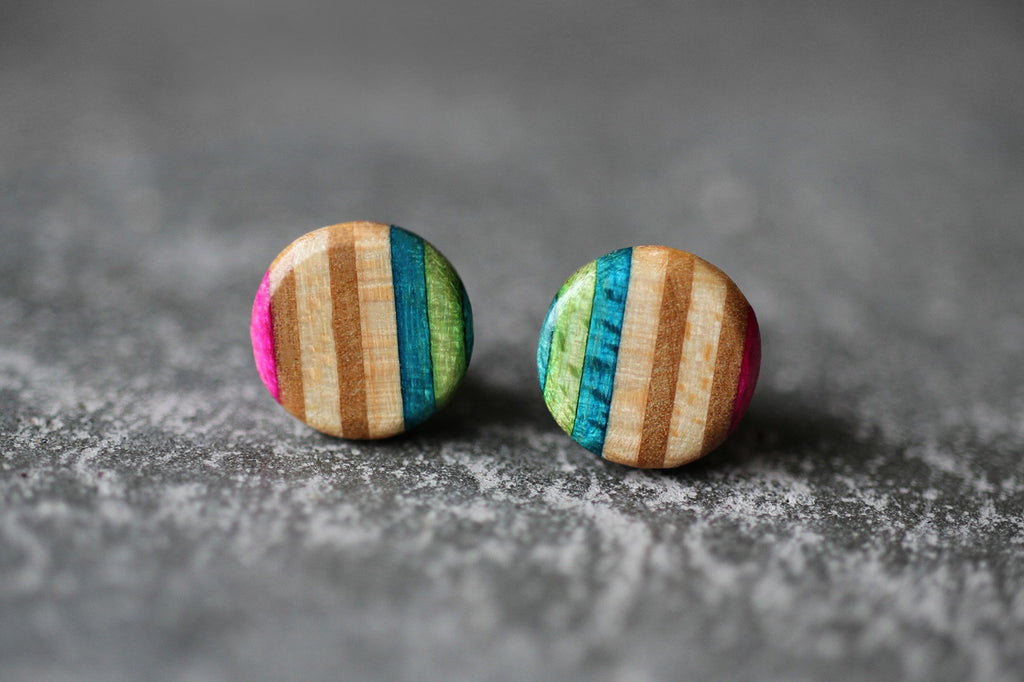 CIRCLE STUD EARRINGS - touchGOODS