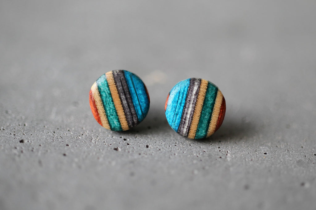 CIRCLE STUD EARRINGS - touchGOODS