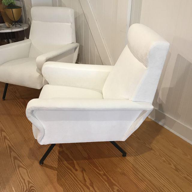 Pair of Italian Modern Lounge Chairs in White Velvet | touchGOODS