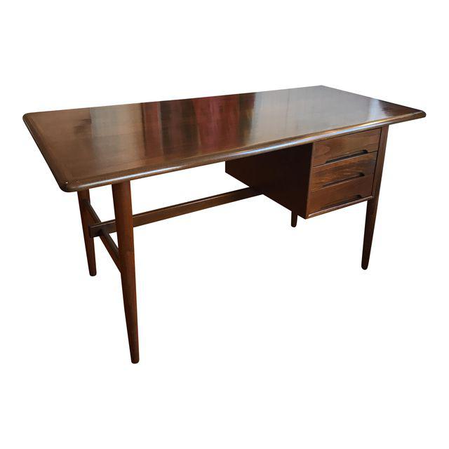 https://www.touchgoods.com/cdn/shop/products/vintage-mid-century-modern-walnut-desk-9287_640x640.jpg?v=1572543044